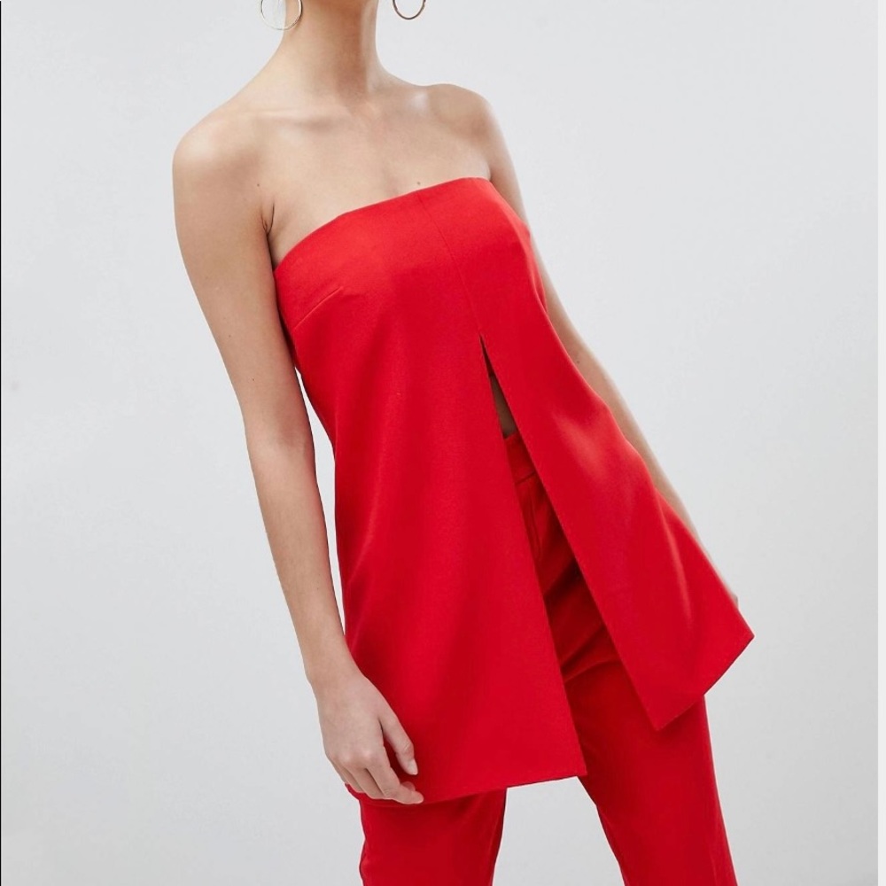 Red strapless open front top. Size US 10
